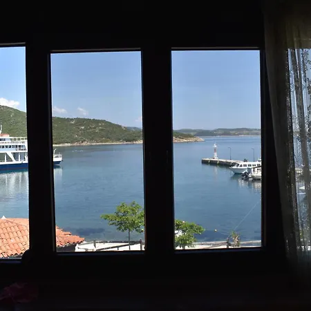 Apartment Mamadinas House Allimpanta