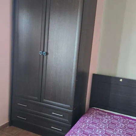 Lägenhet Mamadinas House Allimpanta Amoliani