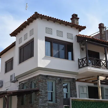Lägenhet Mamadinas House Allimpanta Amoliani
