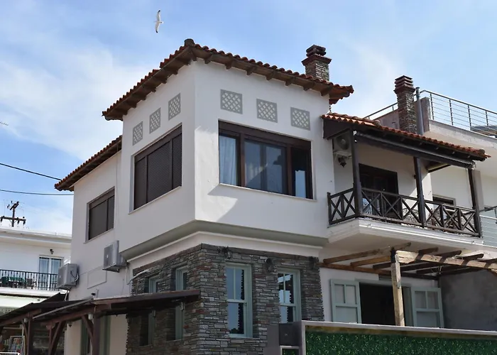 Lägenhet Mamadinas House Allimpanta Amoliani